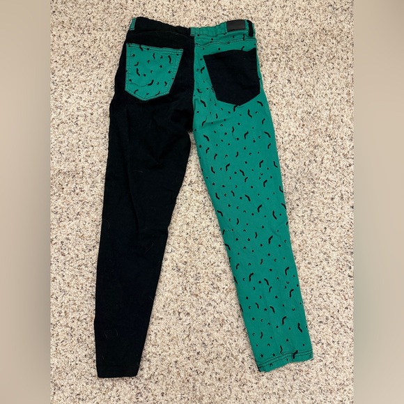 Hell Bunny Duo Green Bat Jeans - Picture 2 of 4
